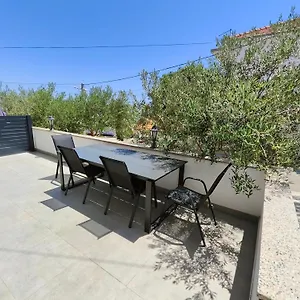 Eva 2 Apartment